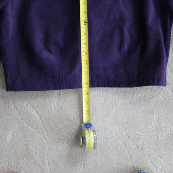 Danier Suede Crop Jacket - Picture 11 of 13